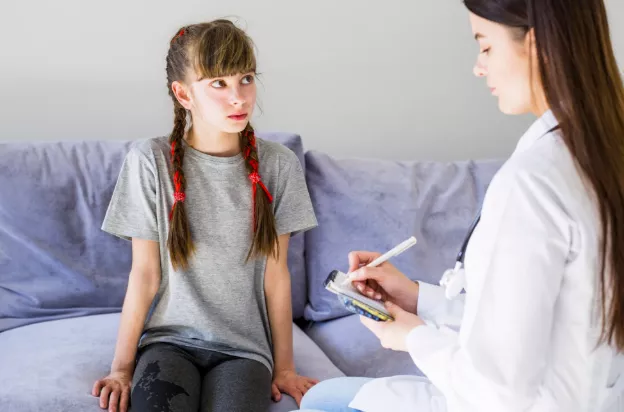 الصحة النفسية للمراهقين: فهم التحديات والعوامل المؤثرة وتنمية الرفاهية النفسية