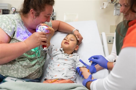 كيف تتعامل مع رهاب الإبر (خوف الحقن والتحاليل) بثقة؟