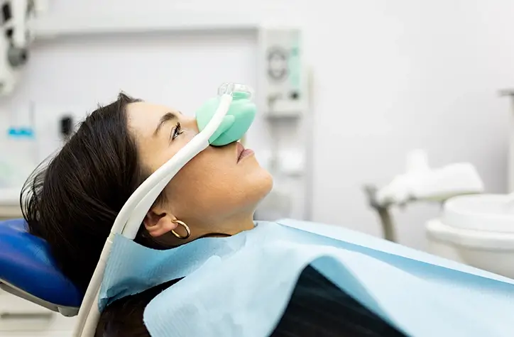 كيف تتعامل نفسياً مع رهاب زيارة طبيب الأسنان لدى البالغين
