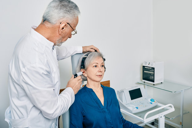 التهاب الأذن الخارجية: رؤية شاملة ومفصلة