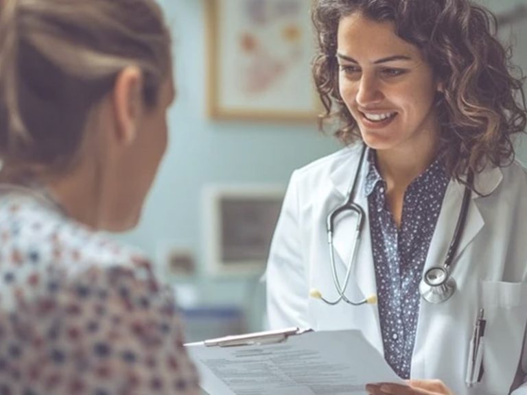 كيف تميّز القلق من الإصابة بالخرف أو الزهايمر؟ خطوات عملية