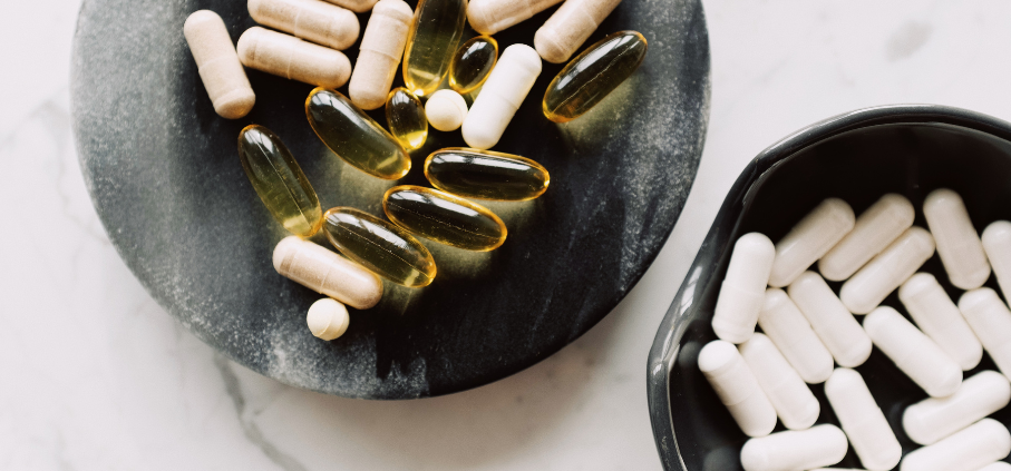 الجلوكوزامين: مكمل غذائي وتفاعلاته الصحية