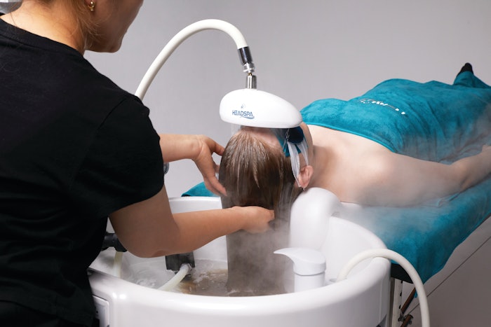 العناية بالشعر: دليل شامل لصحة المرأة والجمال الطبيعي