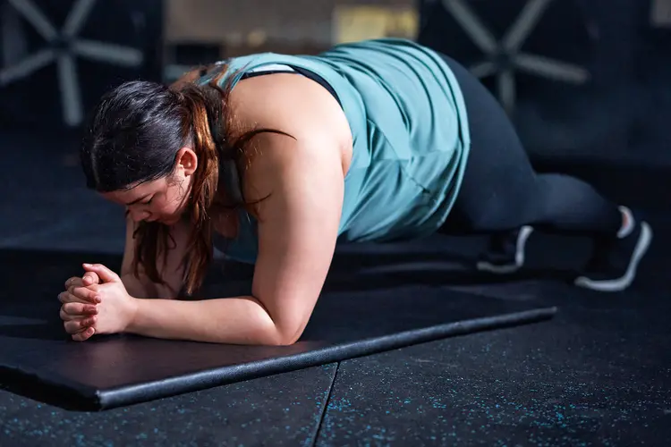 إنقاص الكرش: دليل شامل للرجل الباحث عن صحة مثالية