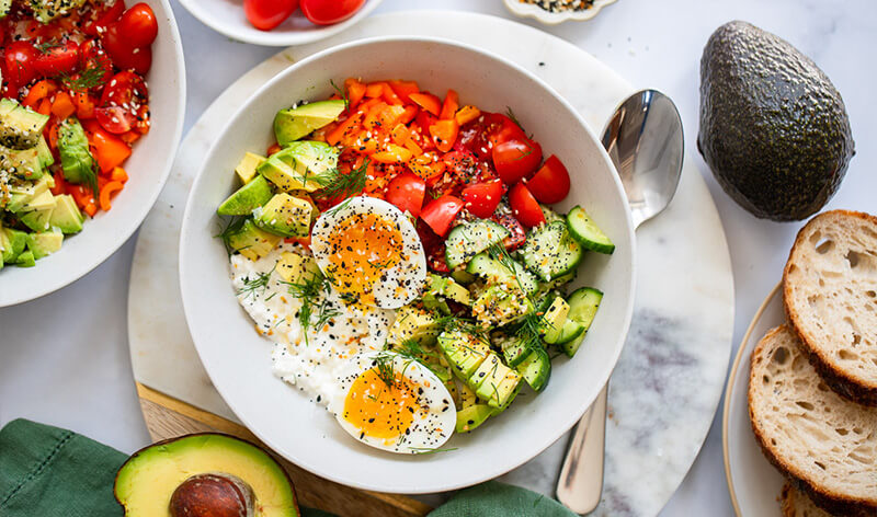 وجبات صحية سريعة: دليلك للعناية بالصحة واللياقة في زمن العجلة