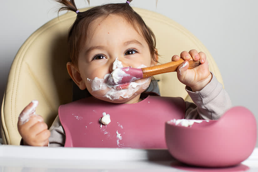 تغذية الرضع: نهج شامل يعكس تأثير نمط الحياة على النمو الصحي