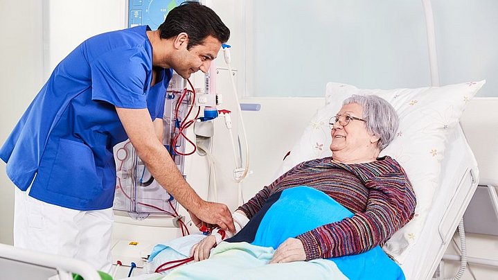 غسيل الكلى: علاج الحياة لمشاكل الكلى المزمنة