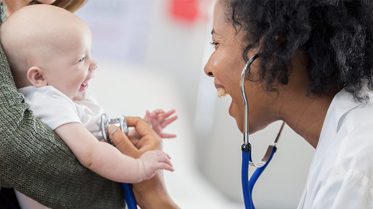 الإسعافات الأولية للأطفال: دليل شامل لسلامة أطفالك