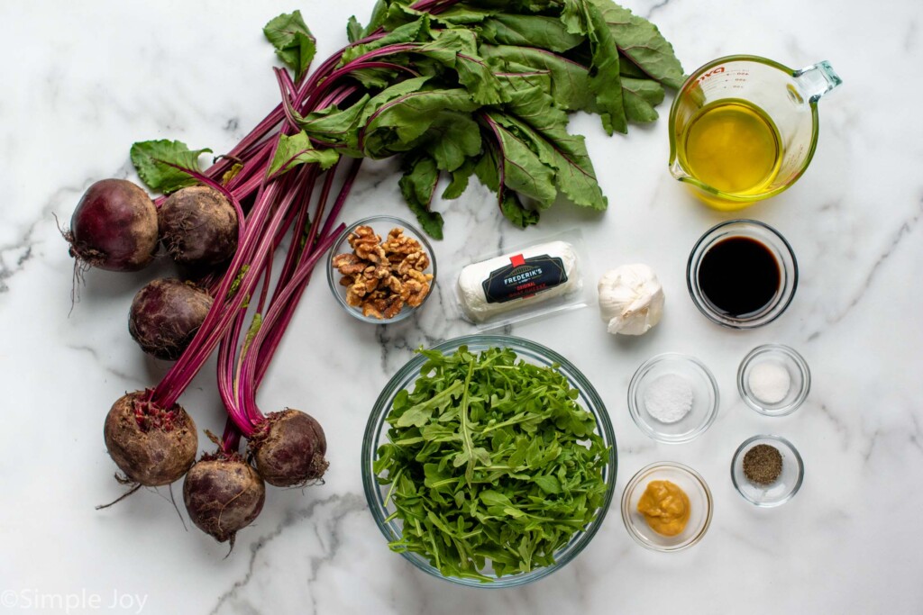 سلطة الشمندر والجوز مع خل التفاح