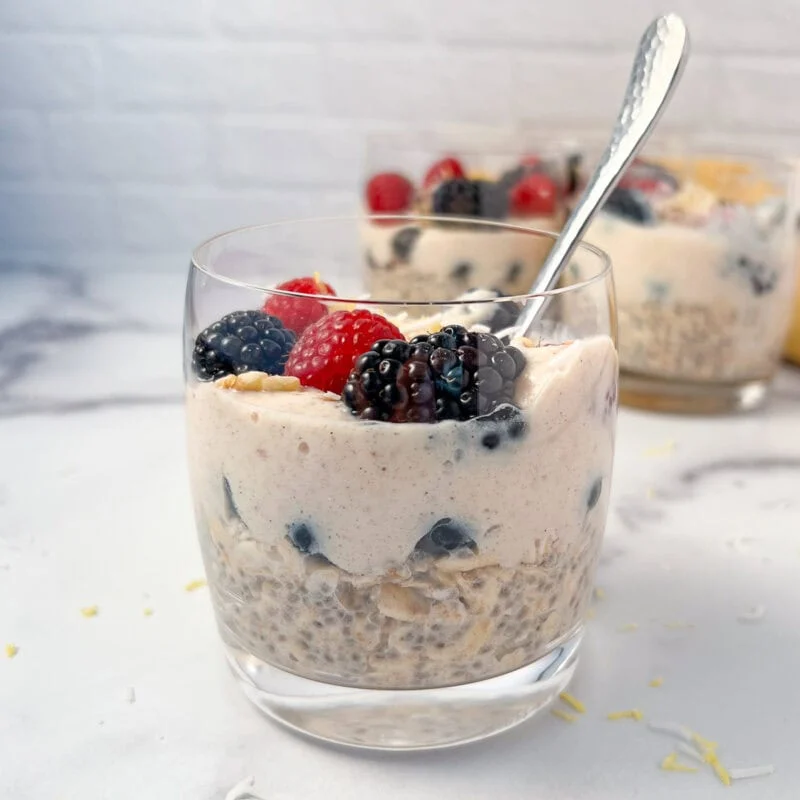 سموزي التوت الأزرق والشوفان: مشروب صحي سريع وسهل للرياضيين