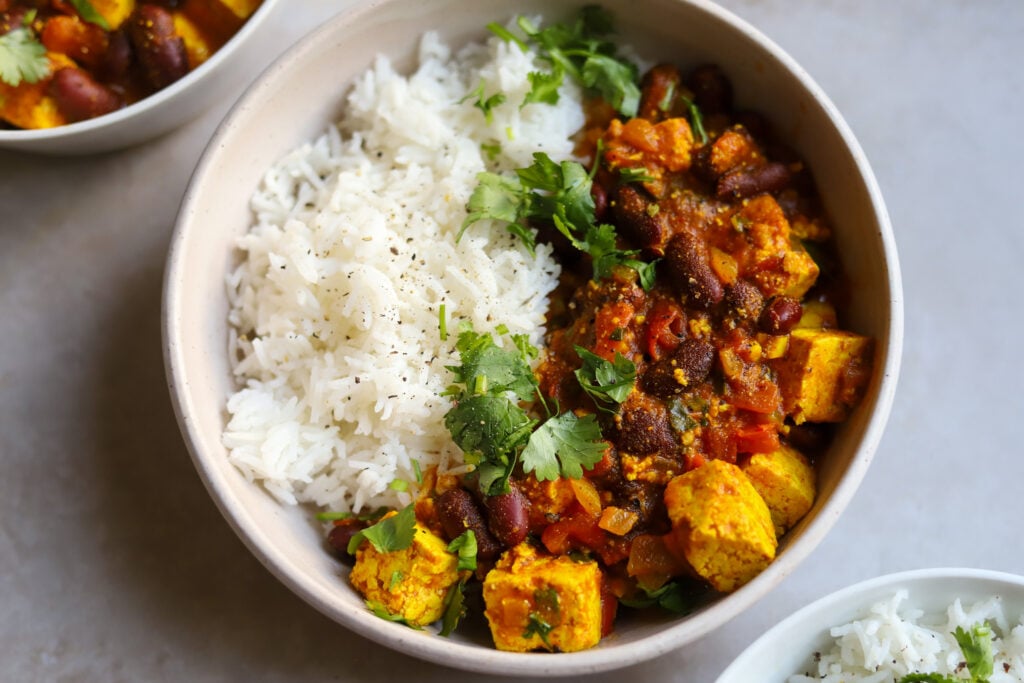 كاري الحمص الصحي السهل والسريع مع أرز بني