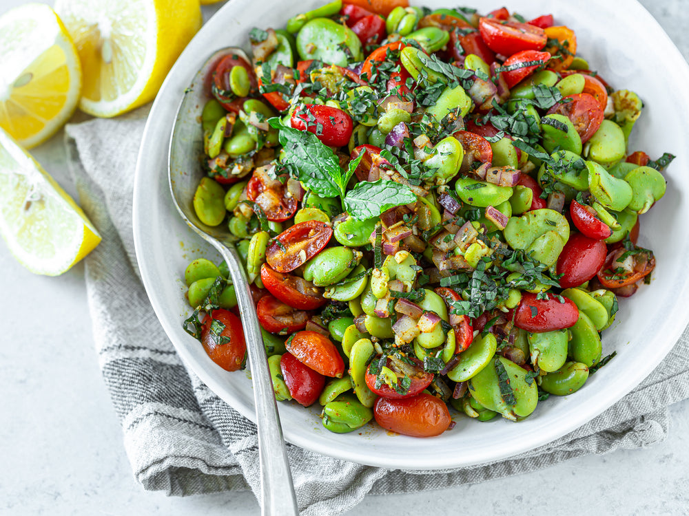 سلطة الفول والبندورة بالثوم والليمون