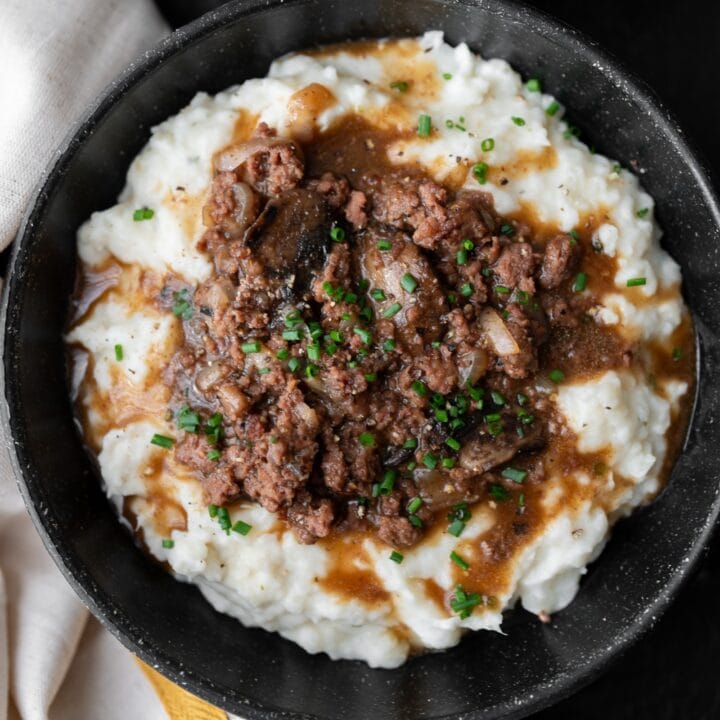 اللحم المفروم المشوي مع القرنبيط المهروس