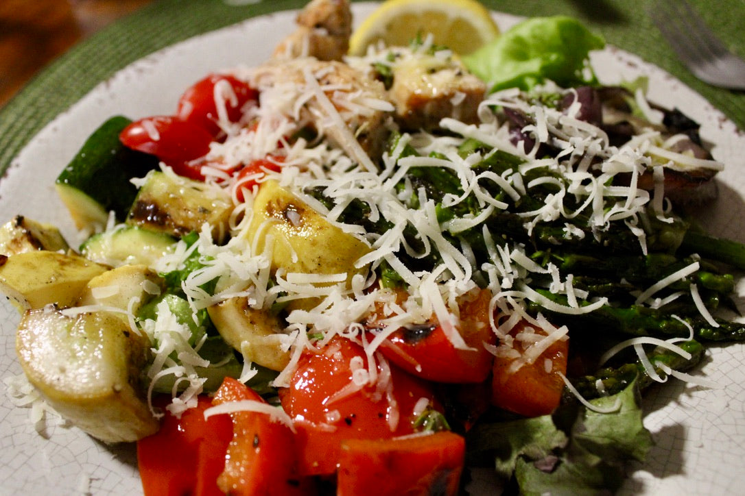 خضروات مشوية مع زيت الزيتون والثوم