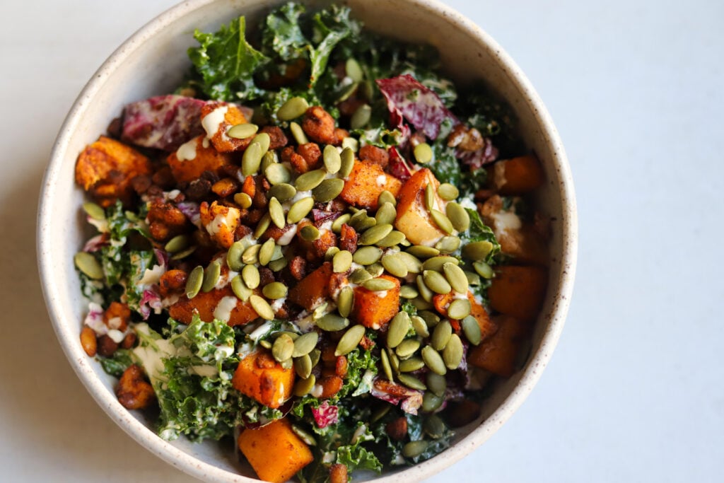 برغل صحي بالحمص والخضار المشوية: طبق رجيم سهل ومترف