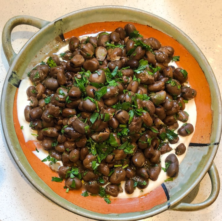 سلطة الفول والطحينة والبقدونس الصحية