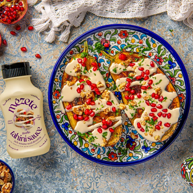 سلطة الباذنجان المشوي مع الطحينية والثوم الصحية لمرضى السكري