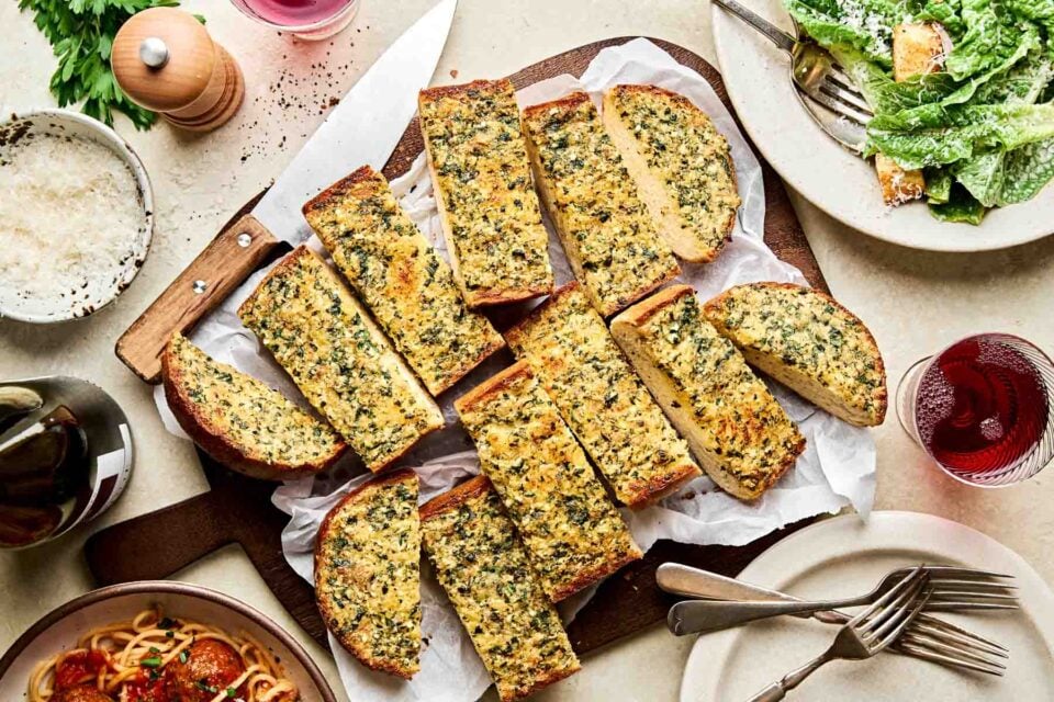 لفائف سمك مشوي صحي على الخبز العربي الكامل — وصفة سهلة وموروثة