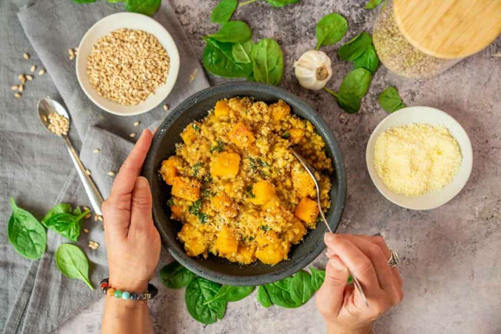 ريزو الطبالي الإيطالي الصحي مع العدس والخضروات