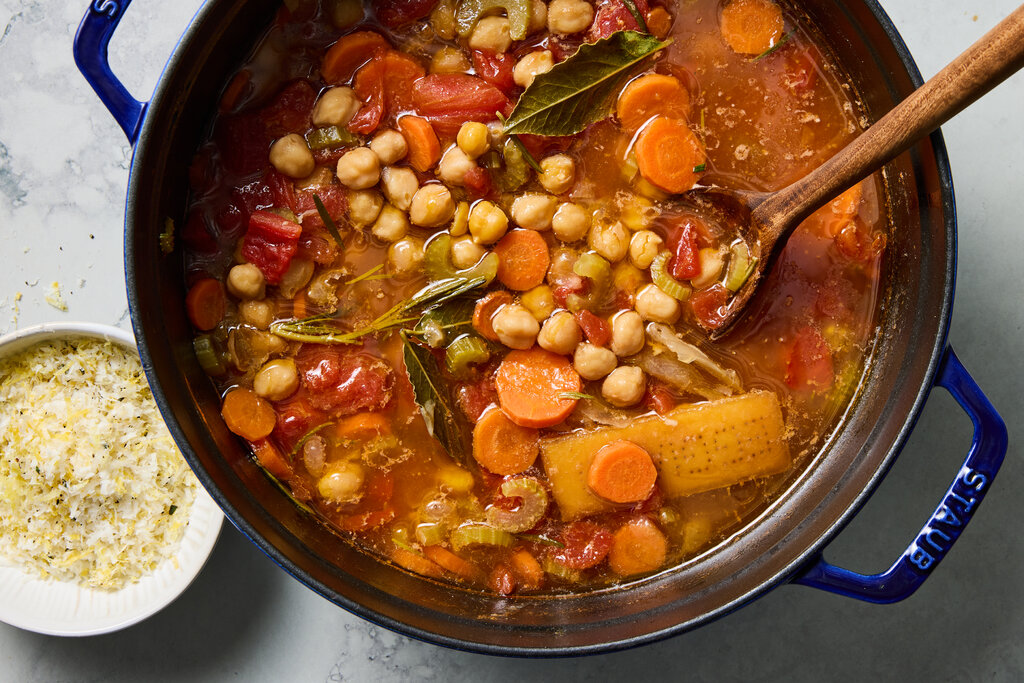 شوربة العدس والسبانخ الصحية