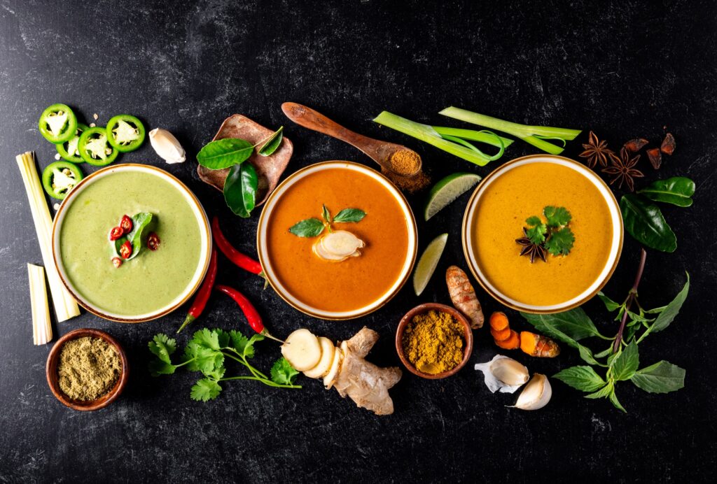 لفائف اللحم المفروم والخضروات الطازجة الصحية