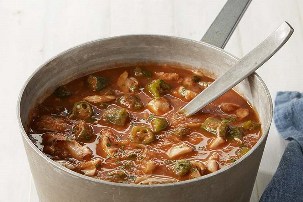 مرق البامية مع اللحم والخضروات الصحية لمرضى السكري