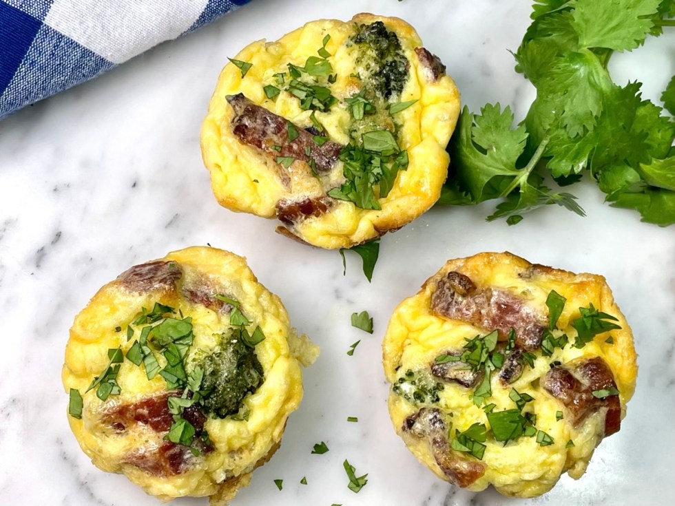 أومليت بياض البيض الصحي والسريع بالسبانخ والفطر