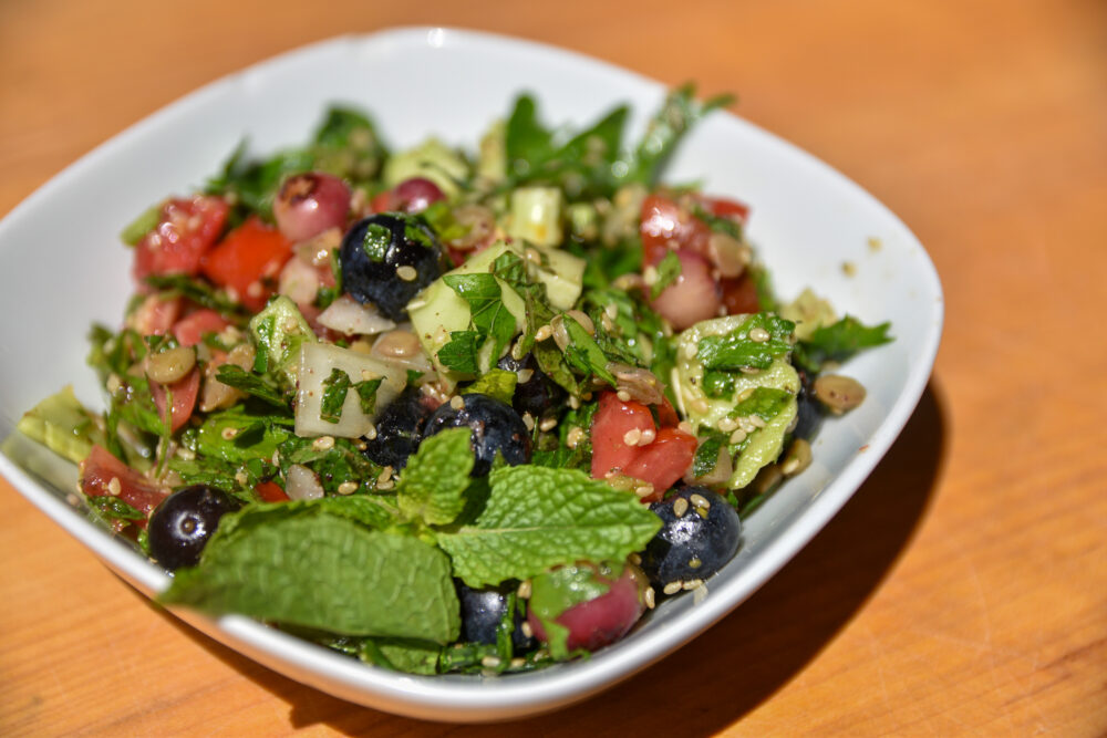 سلطة التبولة مع العدس الأخضر الصحية