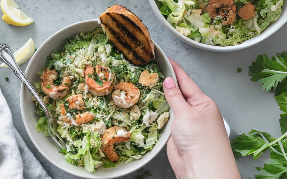 خبز محمص بزيت الزيتون والثوم لمرضى السكري