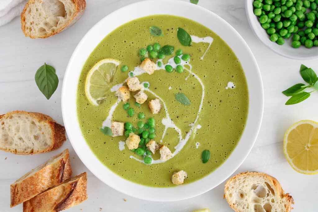 شوربة البروكلي والكريمة قليلة الدسم