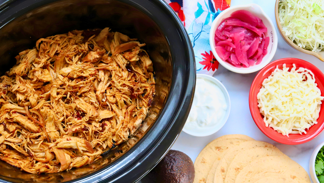 تاكو الدجاج والخضروات الحارة بلفائف الذرة