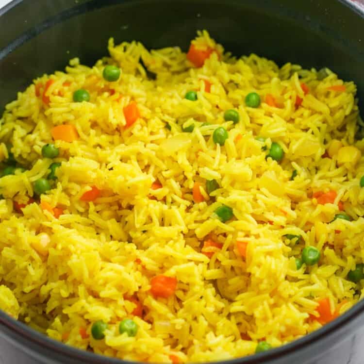 طاجن الأرز بالخضروات والتوابل الشرقية